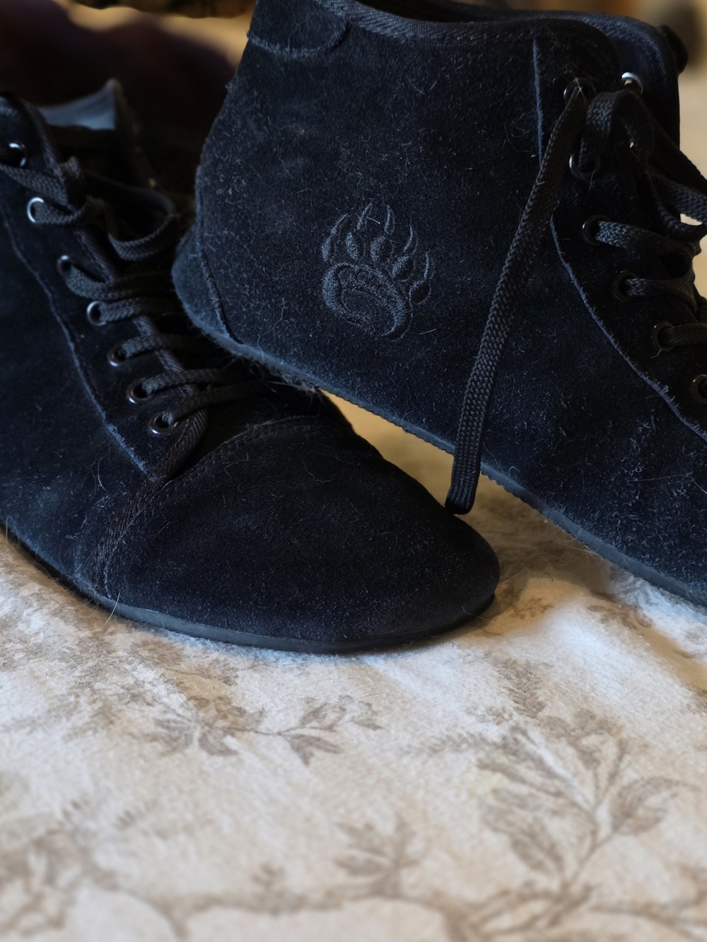 Mens Bearfoot Ursus  Black Suede Lifting Shoes